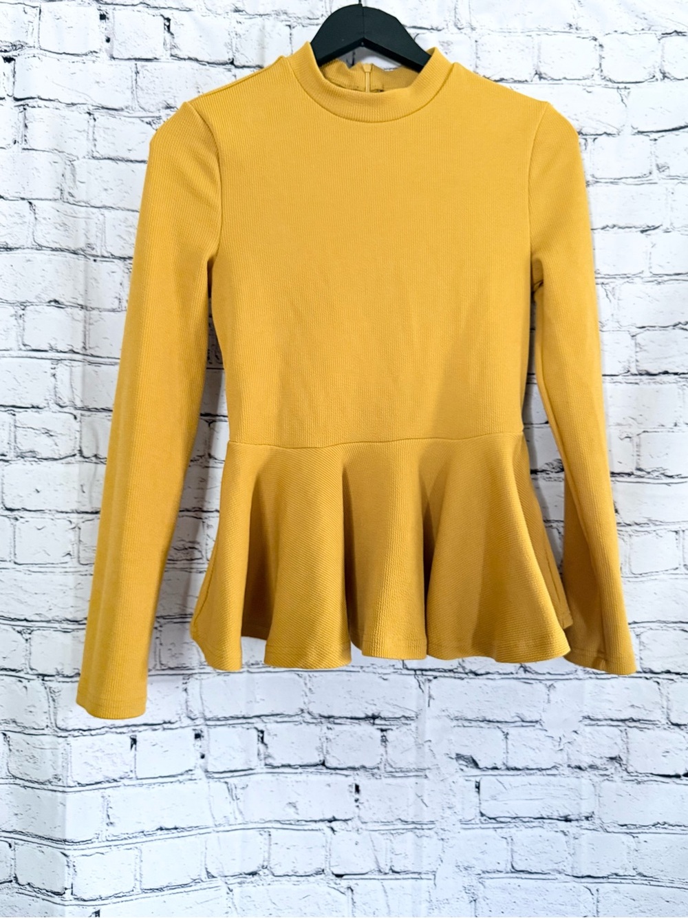 Gold long sleeve top. Size S